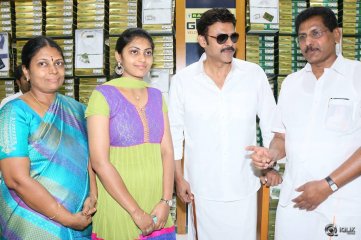 Venkatesh Inaugurates Ramraj Cotton Showroom